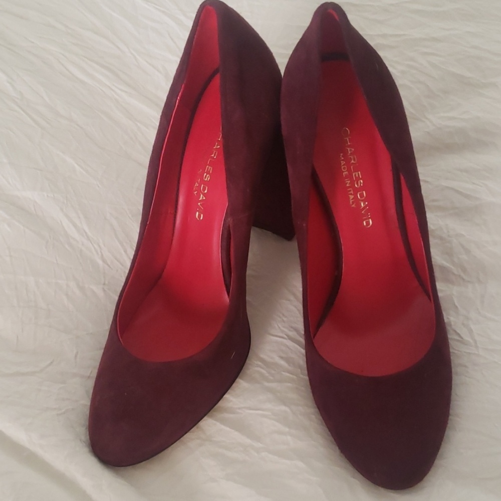 Charles David pumps gently worn